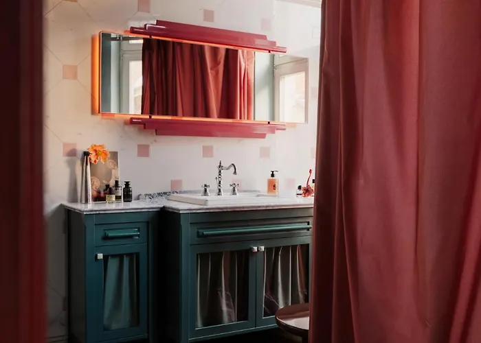 Apartment Teatralny Artistic By Bookinghost