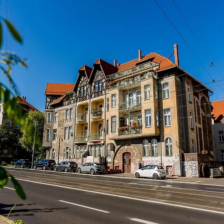 Teatralny Artistic By Bookinghost Poznań