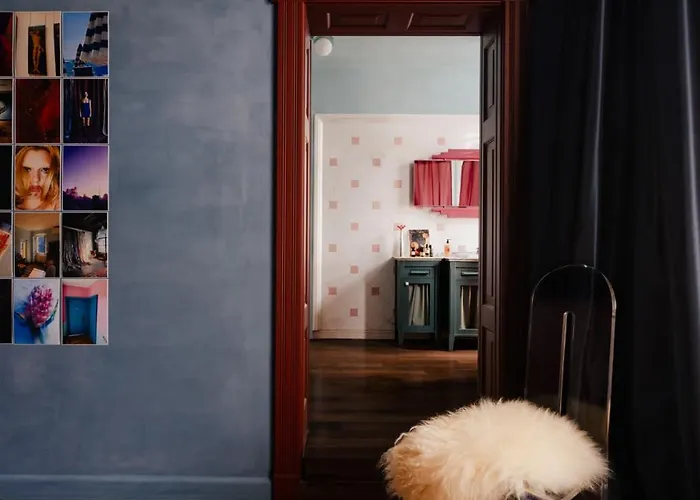 Apartment Teatralny Artistic By Bookinghost